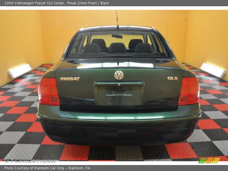 Royal Green Pearl / Black 1999 Volkswagen Passat GLS Sedan