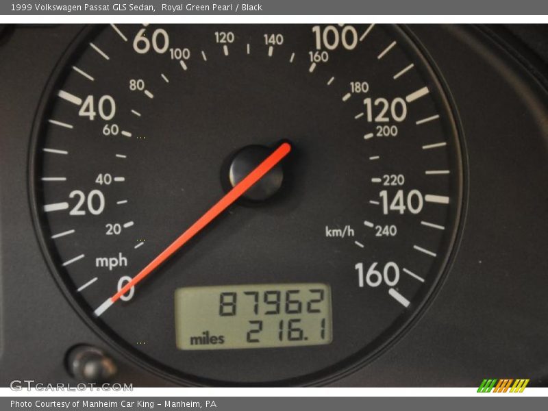 Royal Green Pearl / Black 1999 Volkswagen Passat GLS Sedan