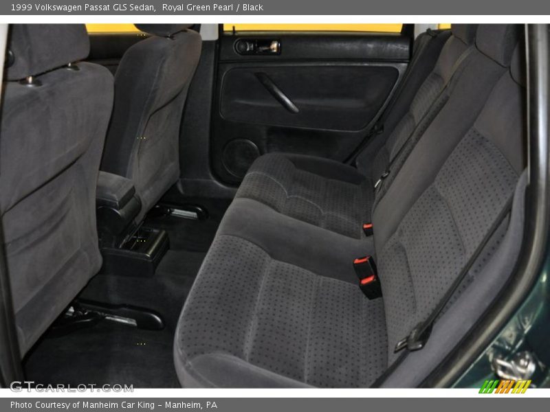 Royal Green Pearl / Black 1999 Volkswagen Passat GLS Sedan