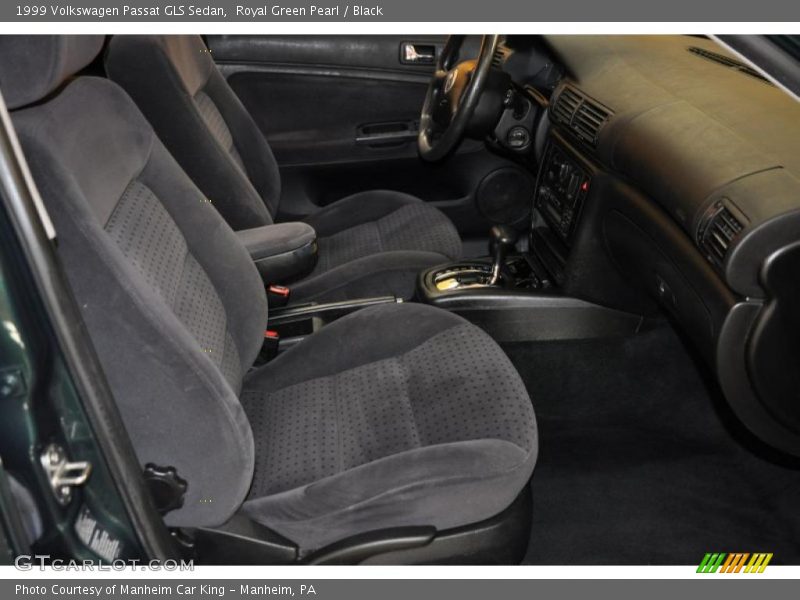 Royal Green Pearl / Black 1999 Volkswagen Passat GLS Sedan