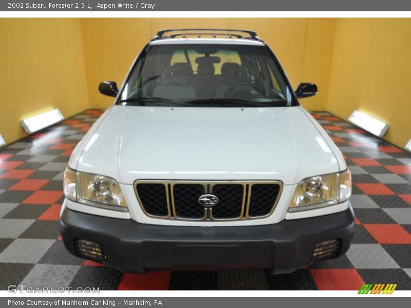 Aspen White / Gray 2002 Subaru Forester 2.5 L