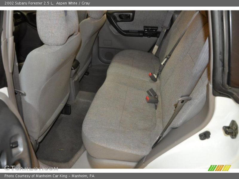 Aspen White / Gray 2002 Subaru Forester 2.5 L