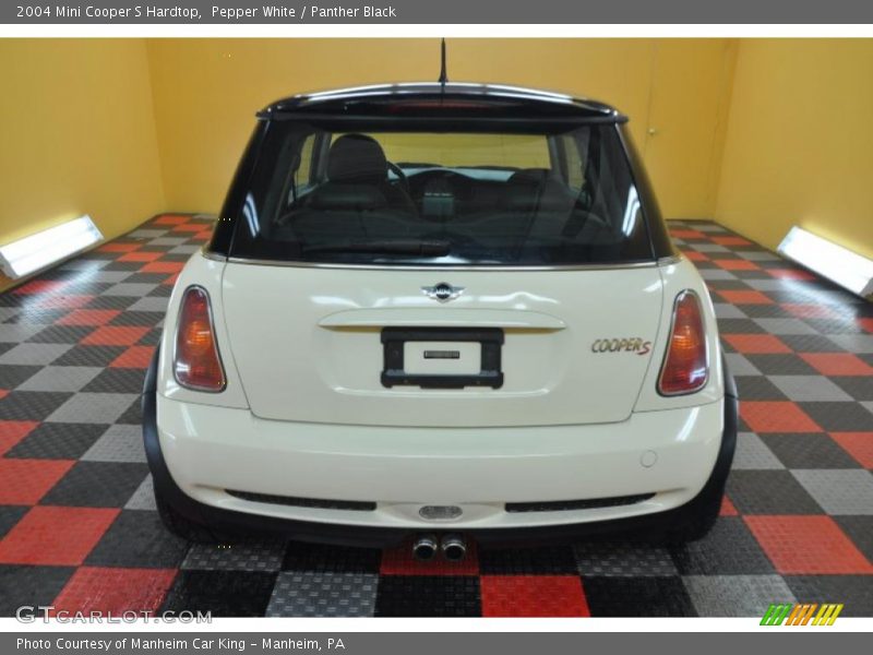 Pepper White / Panther Black 2004 Mini Cooper S Hardtop