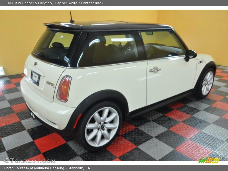 Pepper White / Panther Black 2004 Mini Cooper S Hardtop