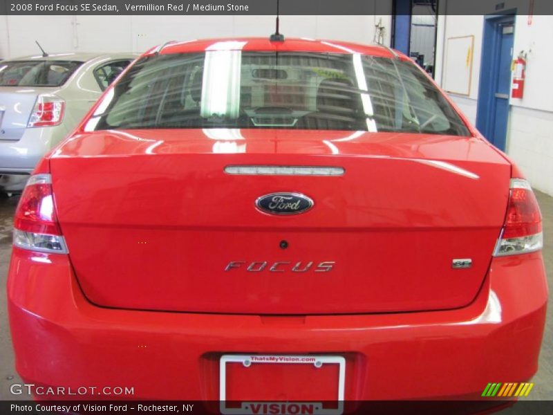 Vermillion Red / Medium Stone 2008 Ford Focus SE Sedan
