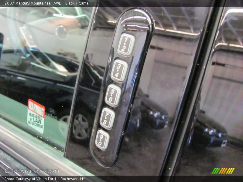 Black / Camel 2007 Mercury Mountaineer AWD