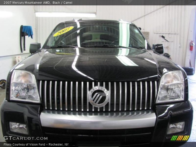 Black / Camel 2007 Mercury Mountaineer AWD