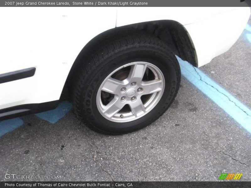 Stone White / Dark Khaki/Light Graystone 2007 Jeep Grand Cherokee Laredo
