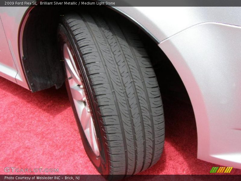 Brilliant Silver Metallic / Medium Light Stone 2009 Ford Flex SE
