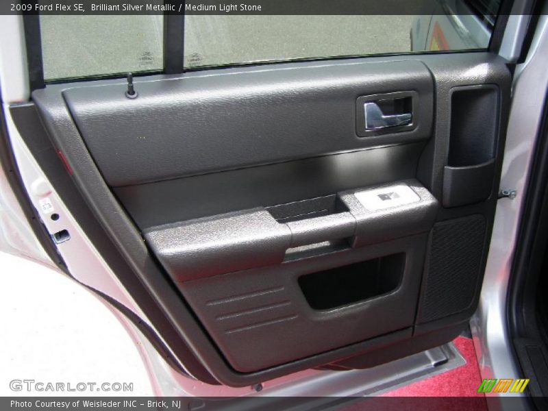 Brilliant Silver Metallic / Medium Light Stone 2009 Ford Flex SE