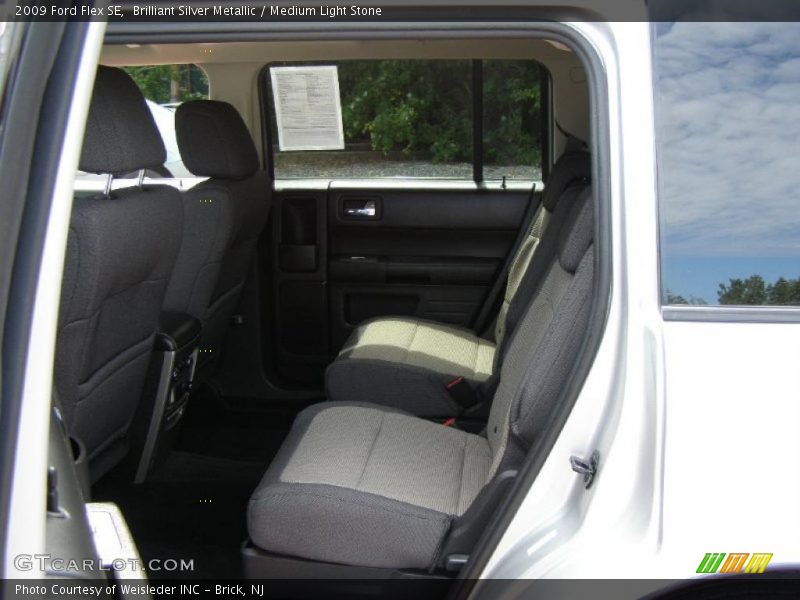 Brilliant Silver Metallic / Medium Light Stone 2009 Ford Flex SE