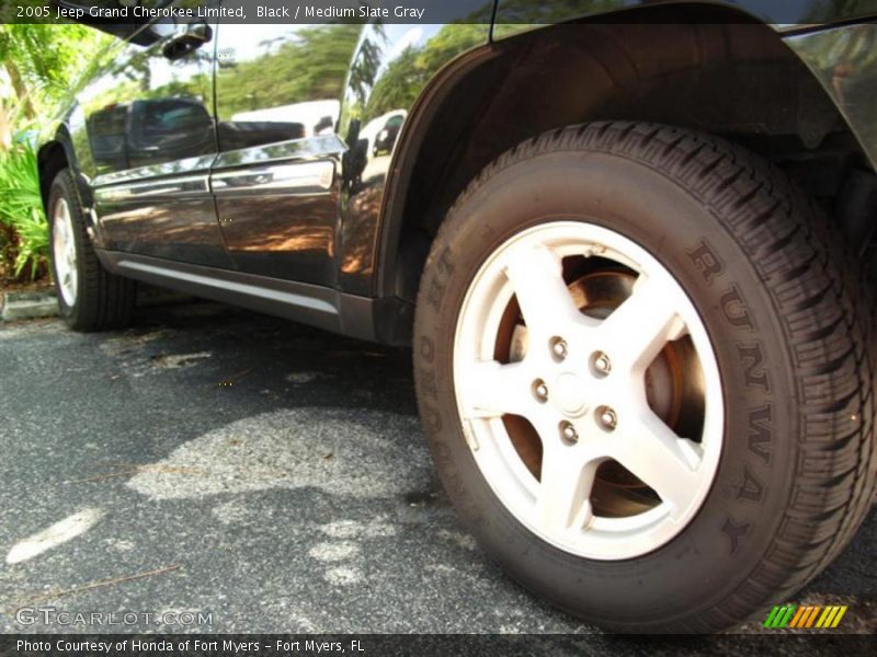 Black / Medium Slate Gray 2005 Jeep Grand Cherokee Limited