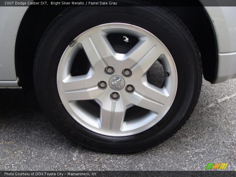 Bright Silver Metallic / Pastel Slate Gray 2007 Dodge Caliber SXT