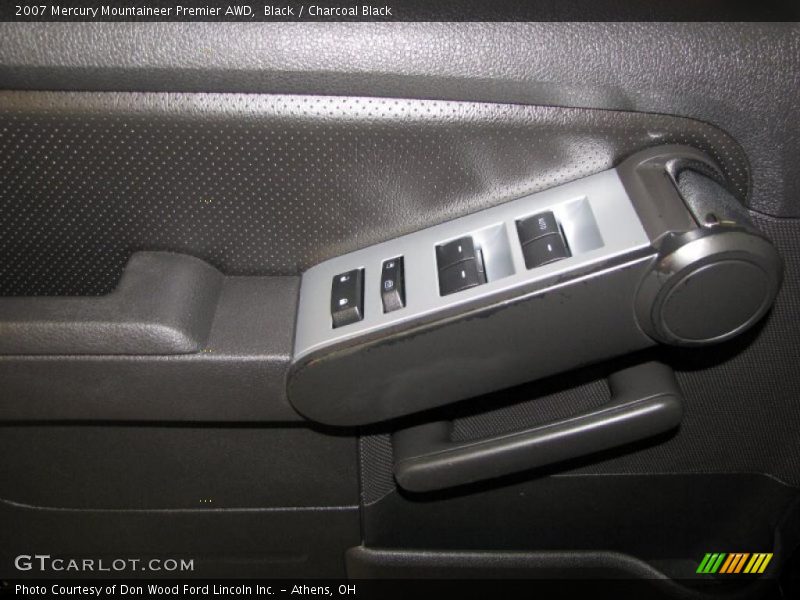 Black / Charcoal Black 2007 Mercury Mountaineer Premier AWD