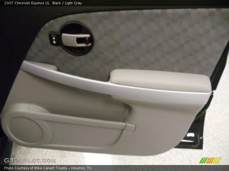 Black / Light Gray 2007 Chevrolet Equinox LS