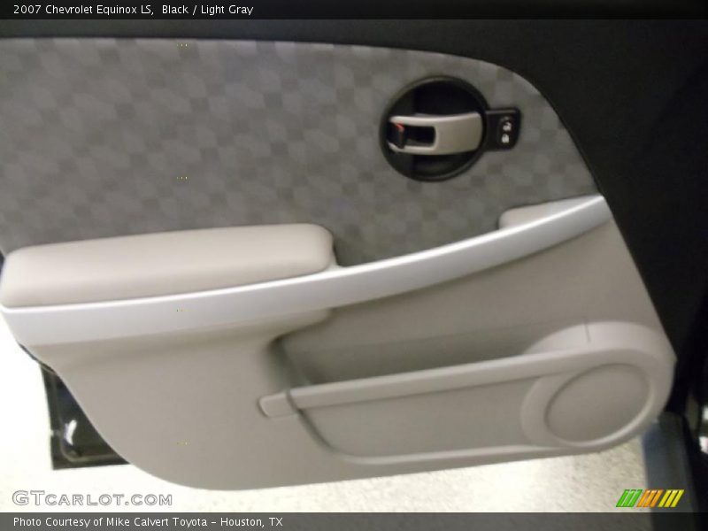 Black / Light Gray 2007 Chevrolet Equinox LS
