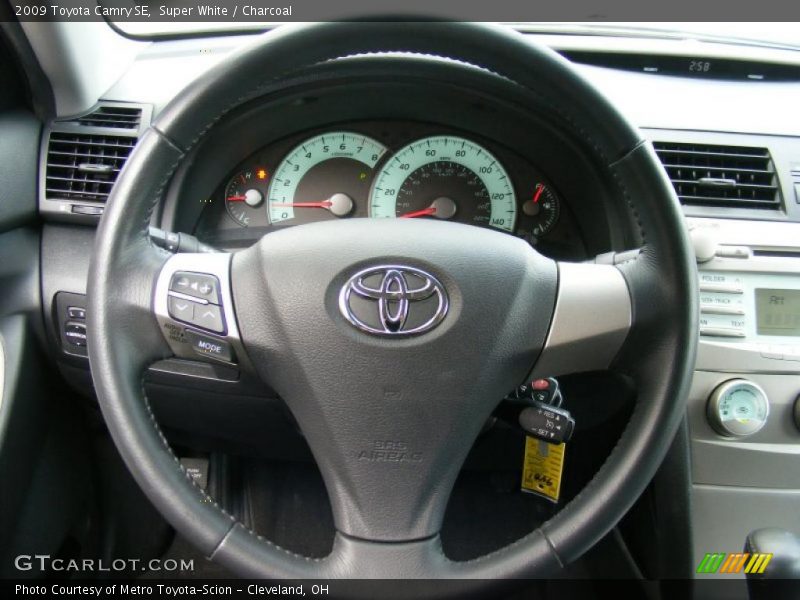 Super White / Charcoal 2009 Toyota Camry SE