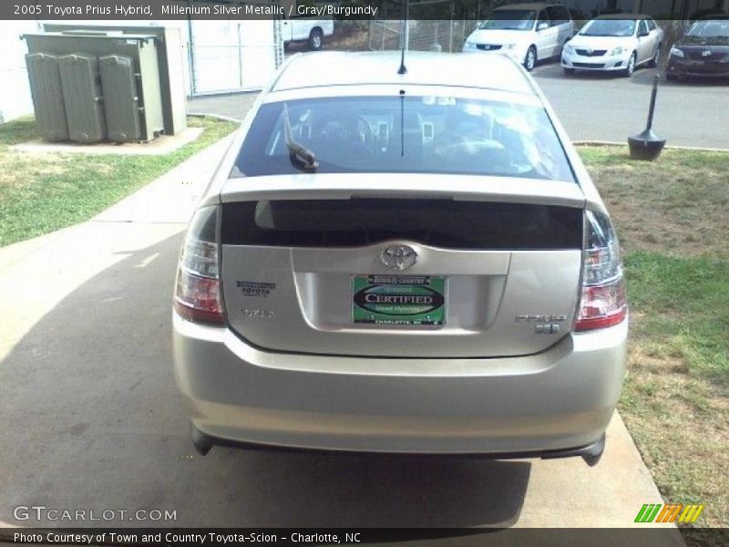 Millenium Silver Metallic / Gray/Burgundy 2005 Toyota Prius Hybrid