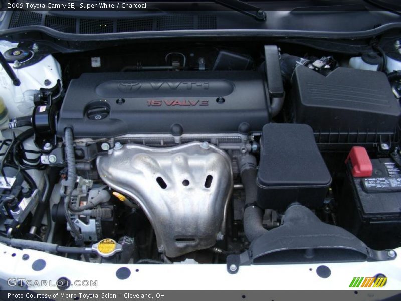 Super White / Charcoal 2009 Toyota Camry SE