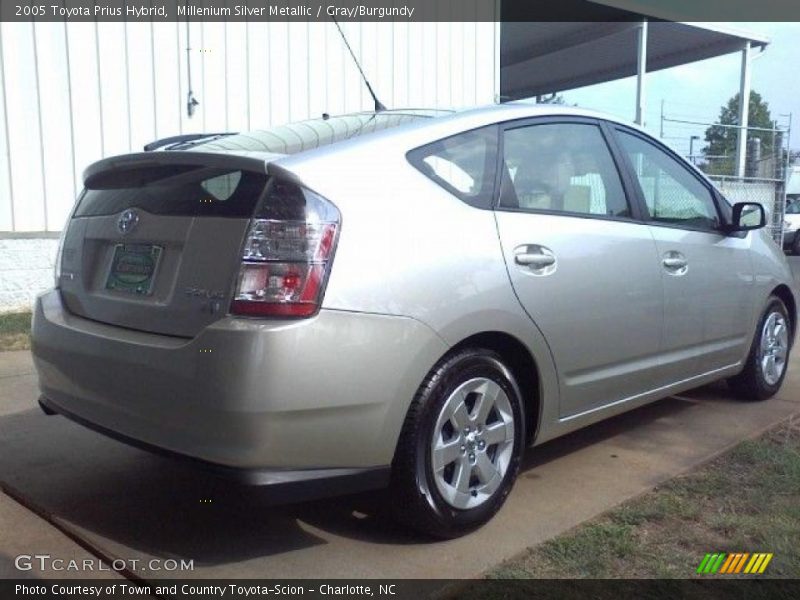 Millenium Silver Metallic / Gray/Burgundy 2005 Toyota Prius Hybrid