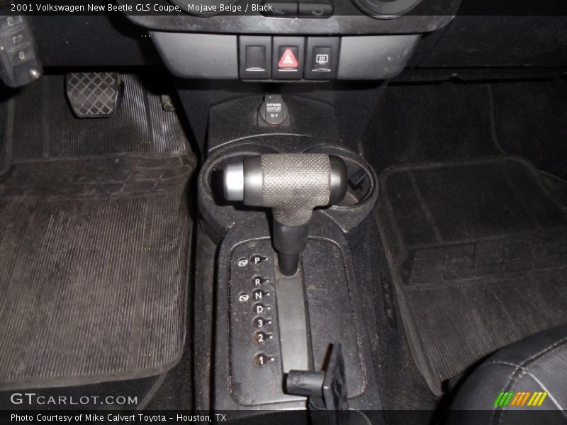 Mojave Beige / Black 2001 Volkswagen New Beetle GLS Coupe