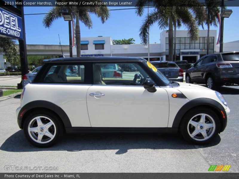Pepper White / Gravity Tuscan Beige Leather 2010 Mini Cooper Hardtop