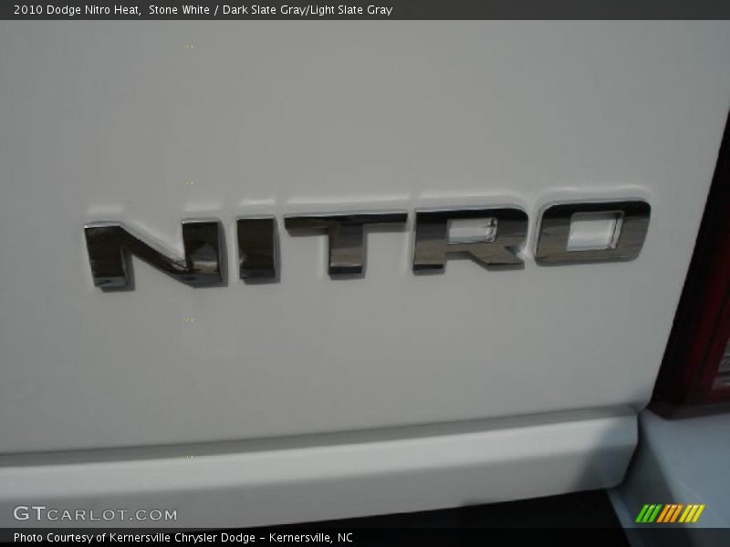 Stone White / Dark Slate Gray/Light Slate Gray 2010 Dodge Nitro Heat
