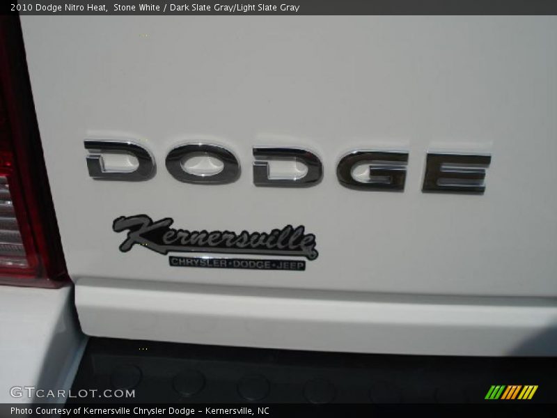 Stone White / Dark Slate Gray/Light Slate Gray 2010 Dodge Nitro Heat