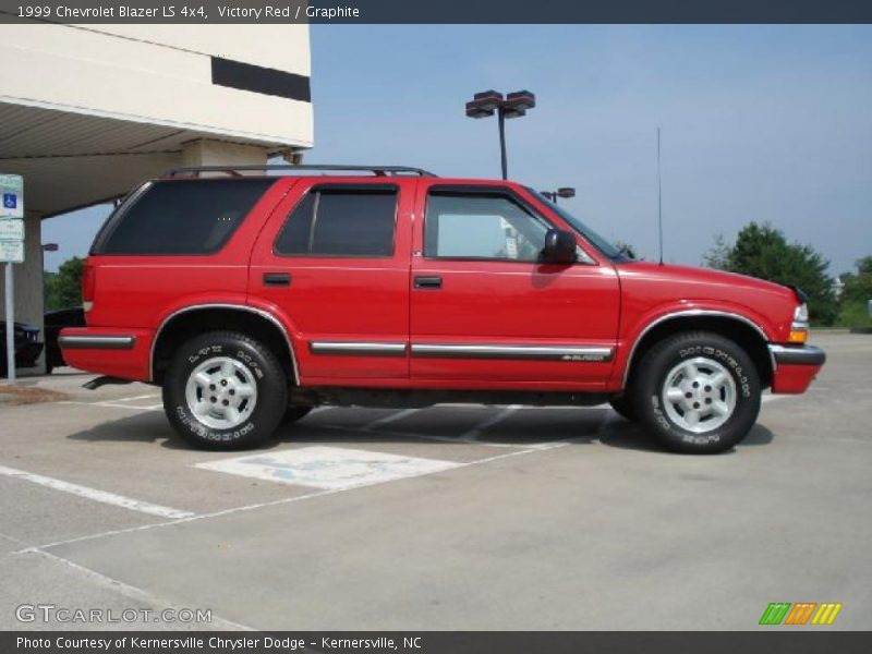 Victory Red / Graphite 1999 Chevrolet Blazer LS 4x4