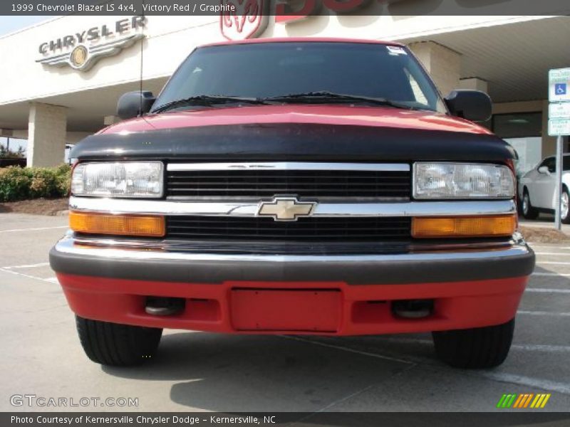 Victory Red / Graphite 1999 Chevrolet Blazer LS 4x4