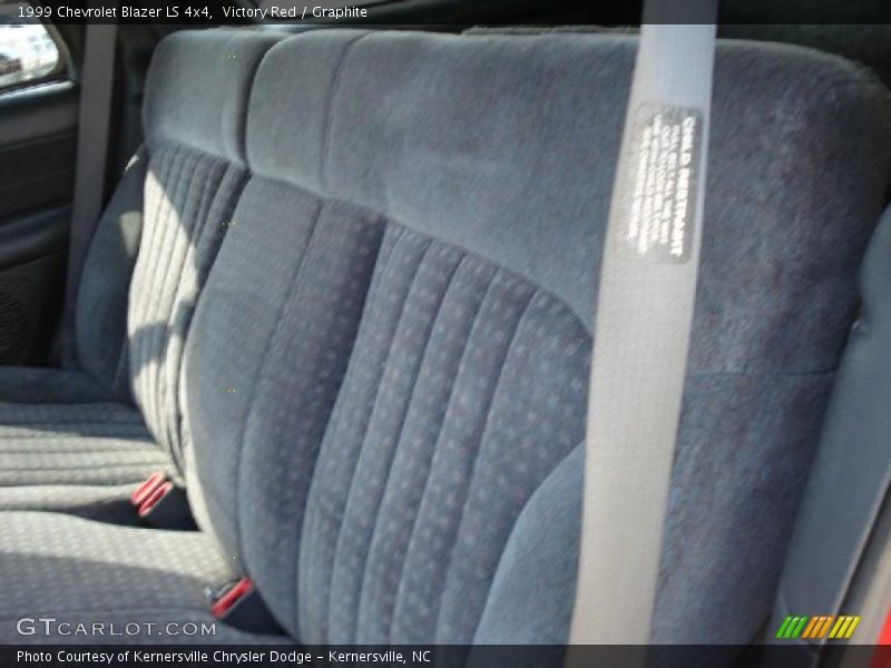 Victory Red / Graphite 1999 Chevrolet Blazer LS 4x4
