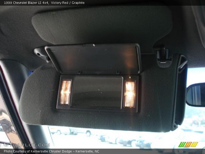 Victory Red / Graphite 1999 Chevrolet Blazer LS 4x4