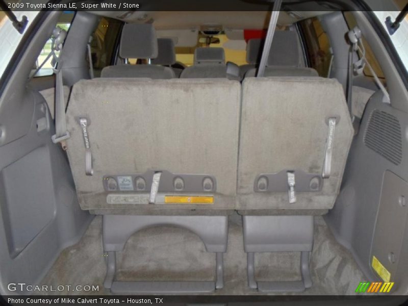 Super White / Stone 2009 Toyota Sienna LE