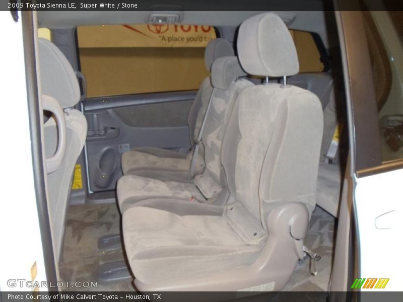 Super White / Stone 2009 Toyota Sienna LE