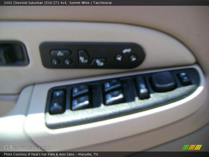Summit White / Tan/Neutral 2003 Chevrolet Suburban 1500 Z71 4x4