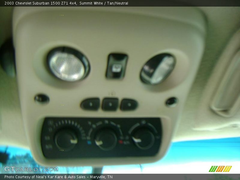Summit White / Tan/Neutral 2003 Chevrolet Suburban 1500 Z71 4x4
