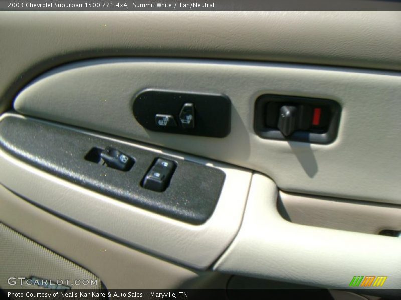 Summit White / Tan/Neutral 2003 Chevrolet Suburban 1500 Z71 4x4