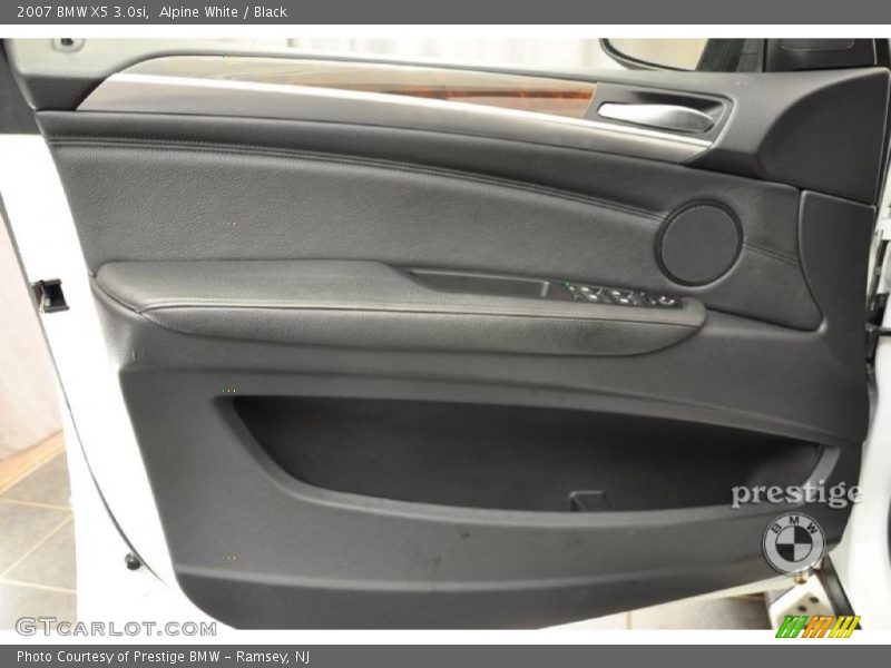 Alpine White / Black 2007 BMW X5 3.0si