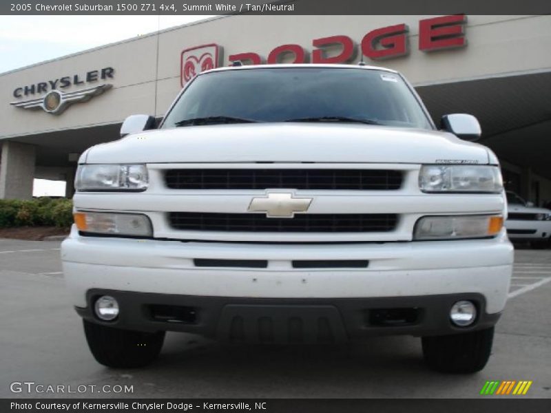 Summit White / Tan/Neutral 2005 Chevrolet Suburban 1500 Z71 4x4