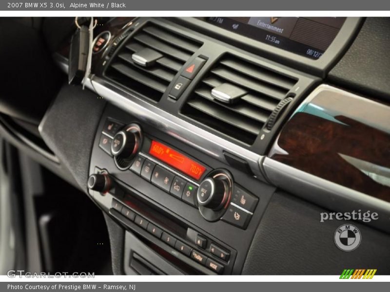 Alpine White / Black 2007 BMW X5 3.0si