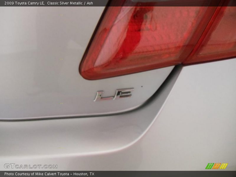 Classic Silver Metallic / Ash 2009 Toyota Camry LE