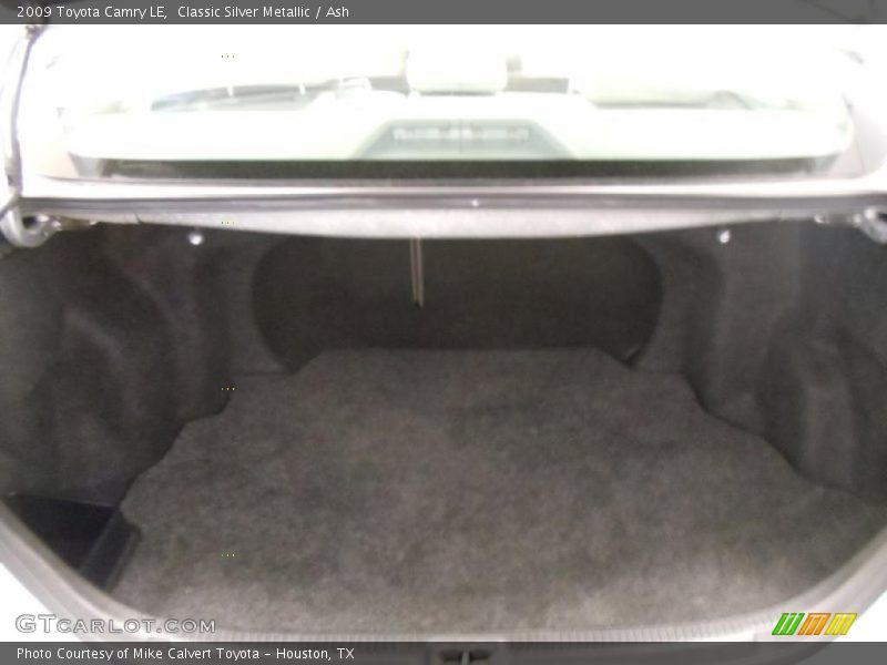 Classic Silver Metallic / Ash 2009 Toyota Camry LE