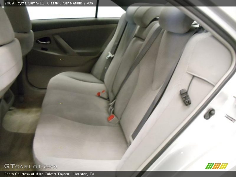 Classic Silver Metallic / Ash 2009 Toyota Camry LE