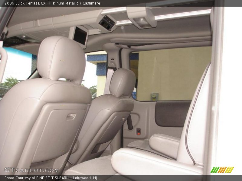 Platinum Metallic / Cashmere 2006 Buick Terraza CX