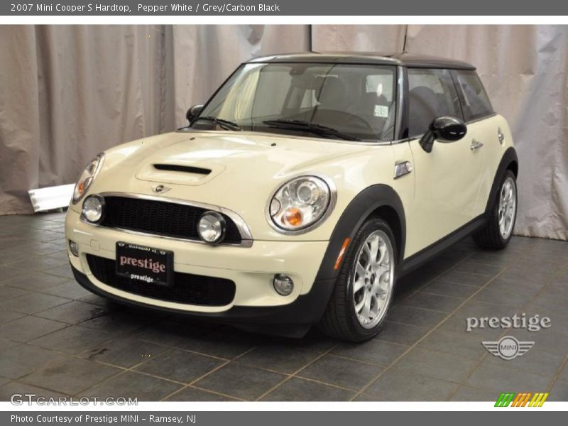 Pepper White / Grey/Carbon Black 2007 Mini Cooper S Hardtop