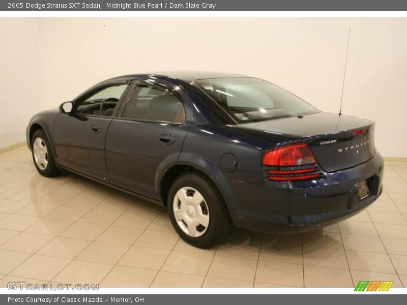 Midnight Blue Pearl / Dark Slate Gray 2005 Dodge Stratus SXT Sedan