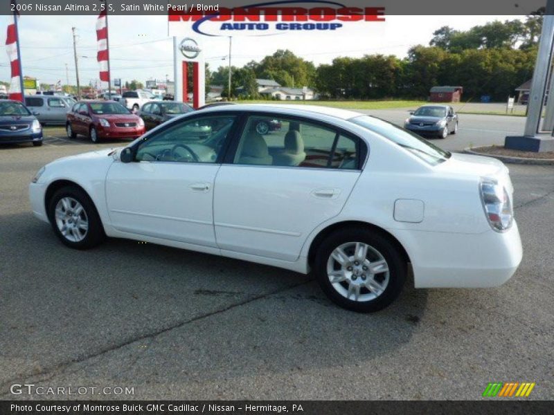 Satin White Pearl / Blond 2006 Nissan Altima 2.5 S