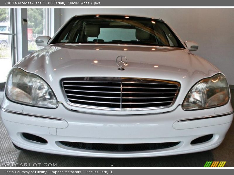 Glacier White / Java 2000 Mercedes-Benz S 500 Sedan