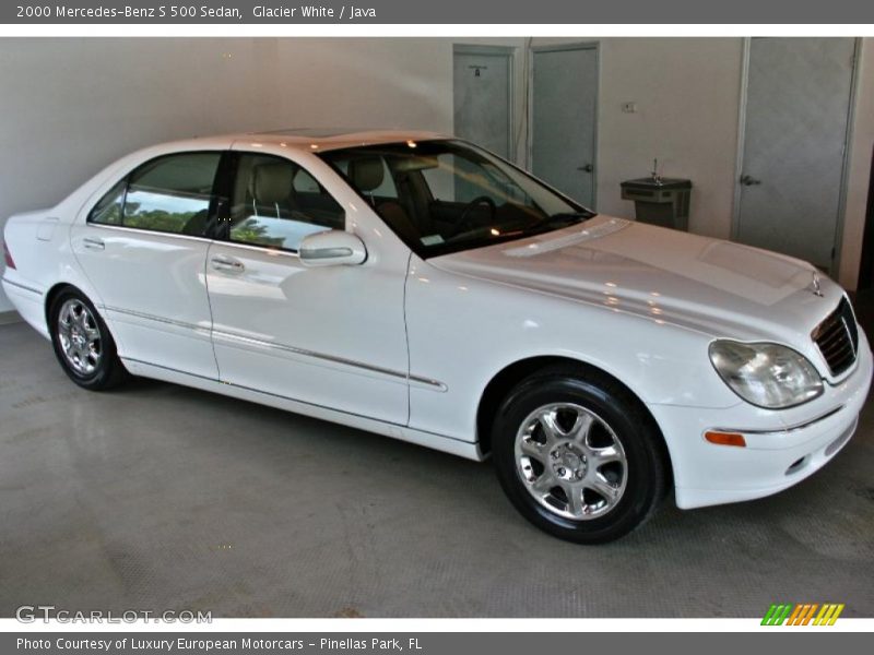 Glacier White / Java 2000 Mercedes-Benz S 500 Sedan