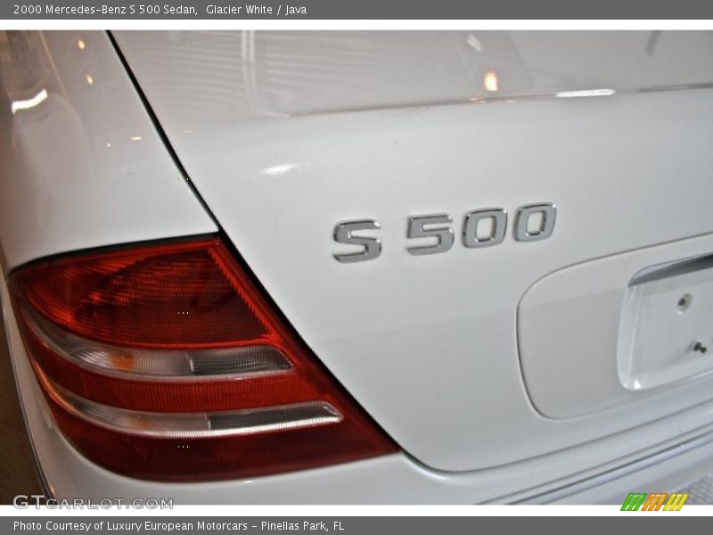 Glacier White / Java 2000 Mercedes-Benz S 500 Sedan